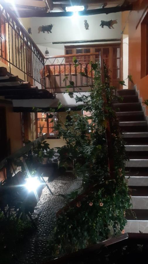Wayras Hostal Ollantaytambo Eksteriør bilde