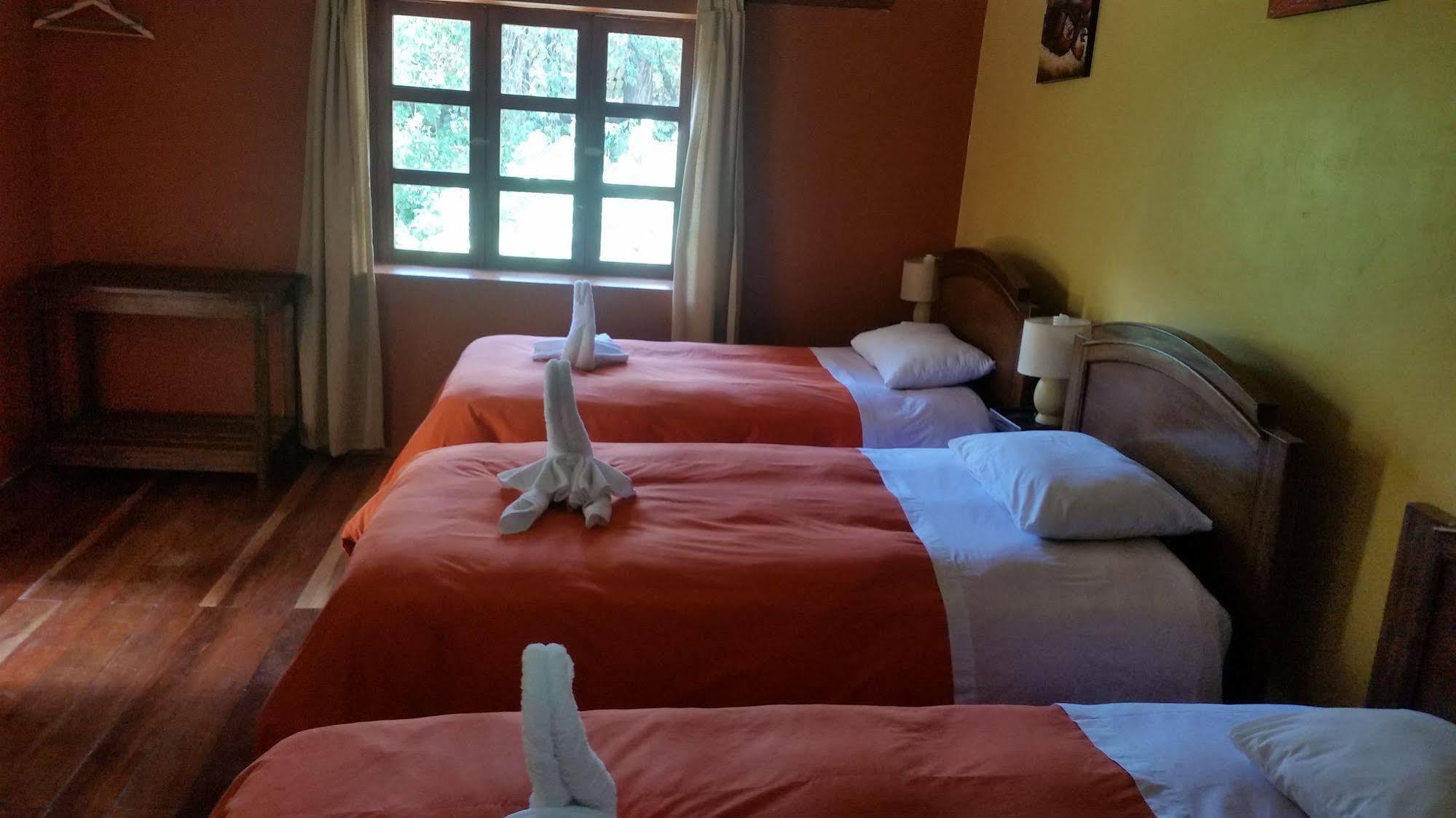 Wayras Hostal Ollantaytambo Eksteriør bilde